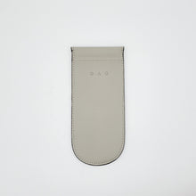 Load image into Gallery viewer, GAG - Sunglasses Case (Oyster)
