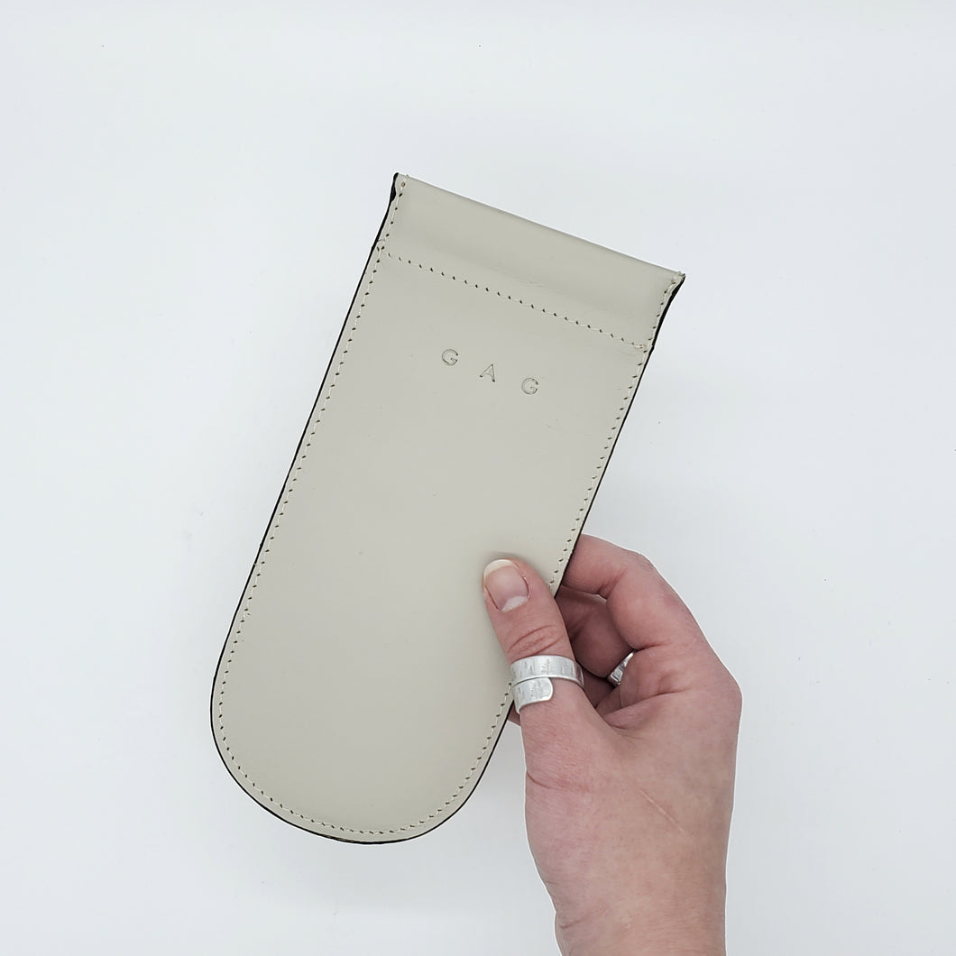 GAG - Sunglasses Case (Oyster)